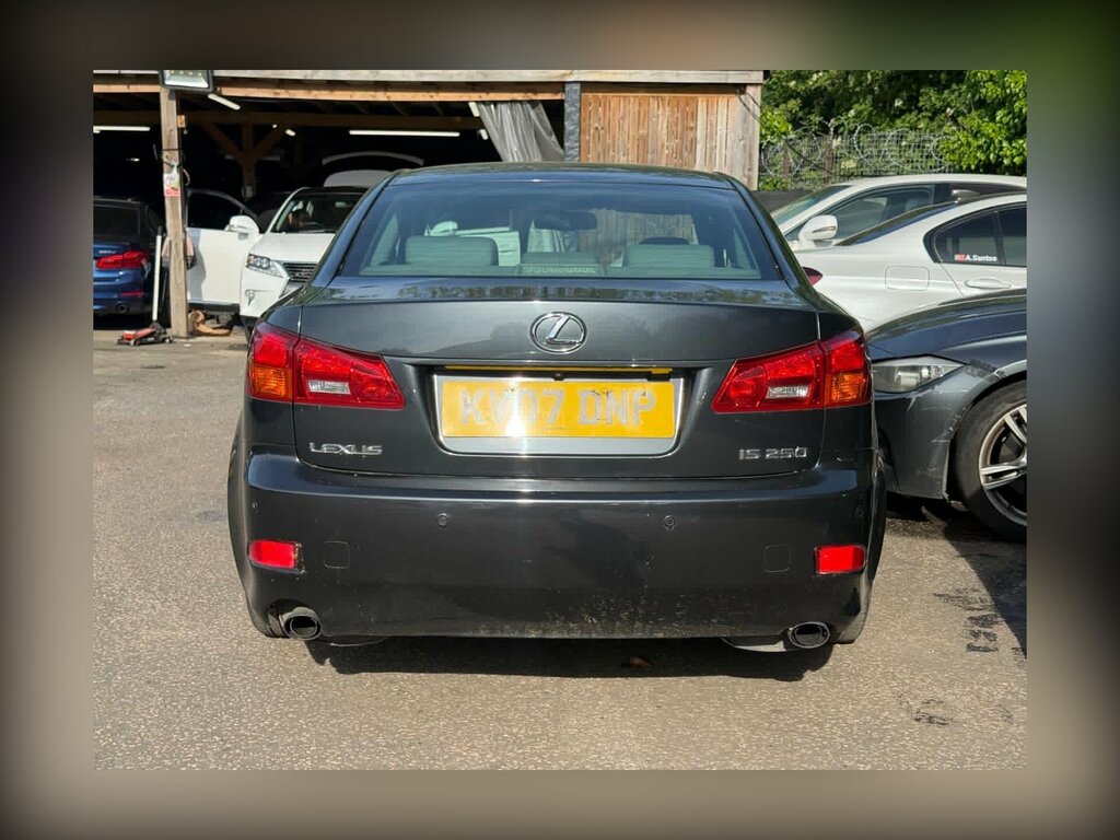 Lexus IS Saloon 2.5 200707 Silver #24