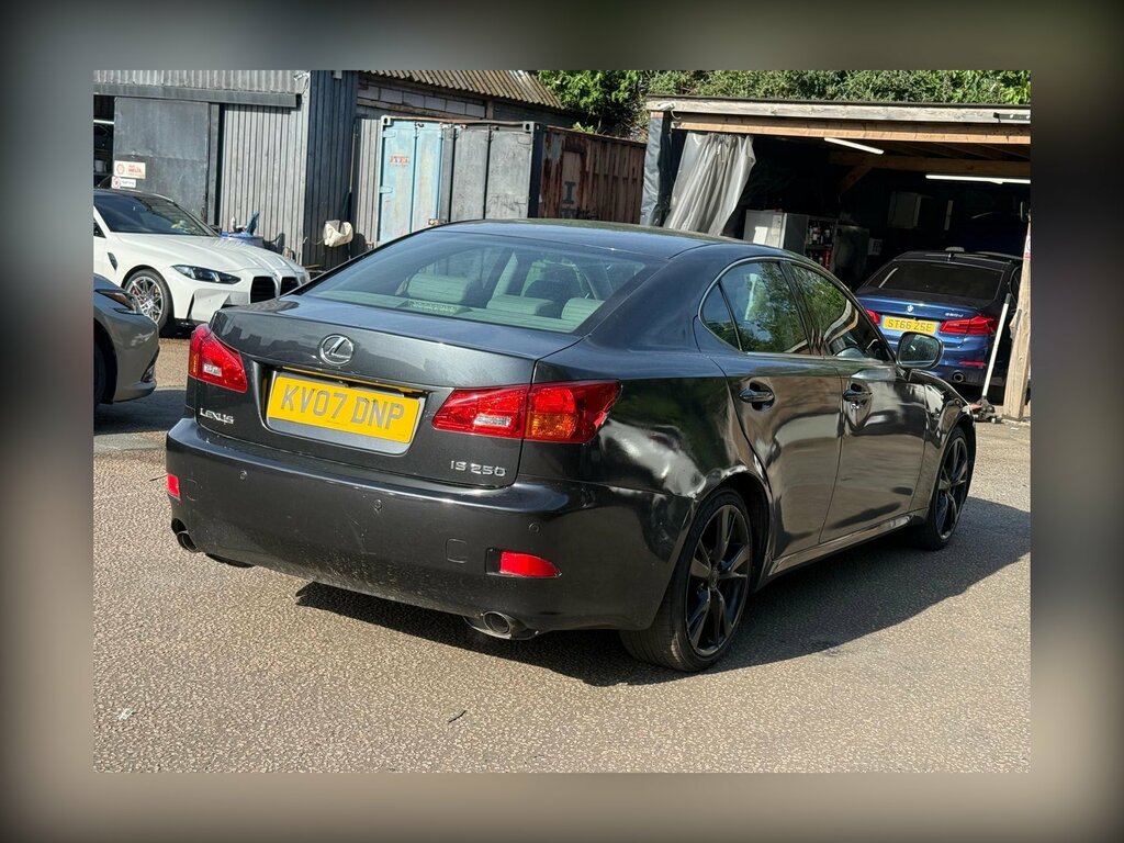 Lexus IS Saloon 2.5 200707 Silver #21