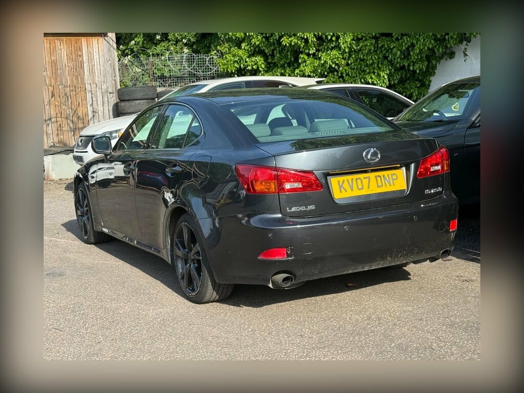 Lexus IS Saloon 2.5 200707 Silver #25