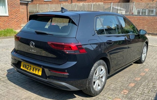 Volkswagen Golf Tsi Life Hatchback VN23XYY Black #4