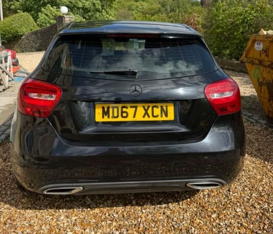 Mercedes-Benz A Class A180d Sport Hatchback MD67XCN Black #5