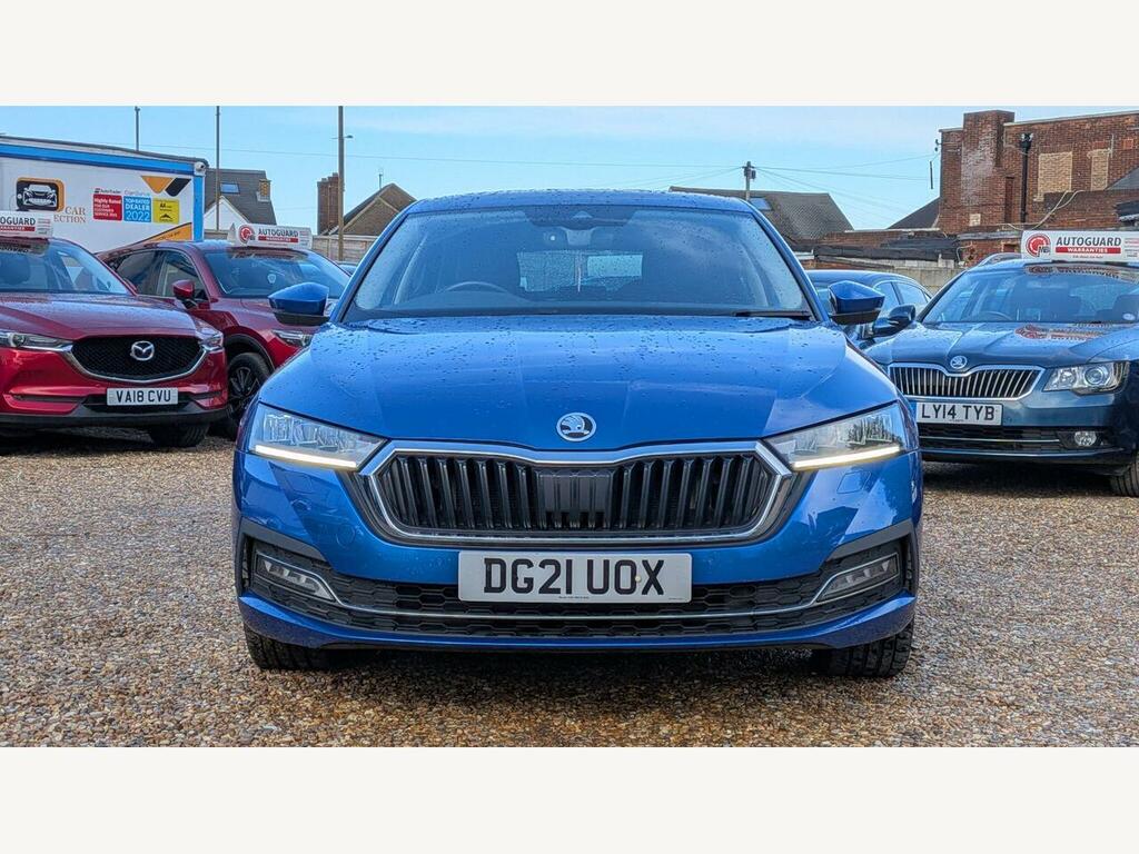 Skoda Octavia Hatchback DG21UOX Blue #3