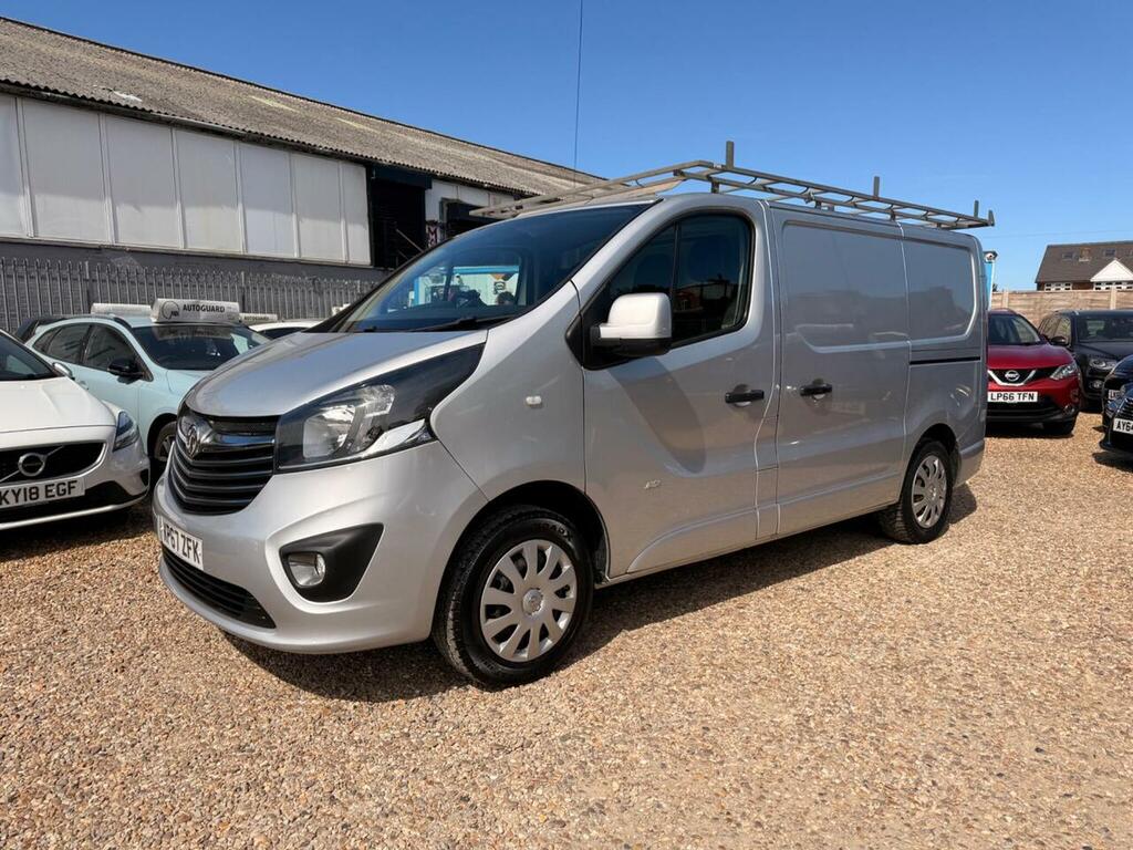 Vauxhall Vivaro Diesel KP67ZFK Silver #5