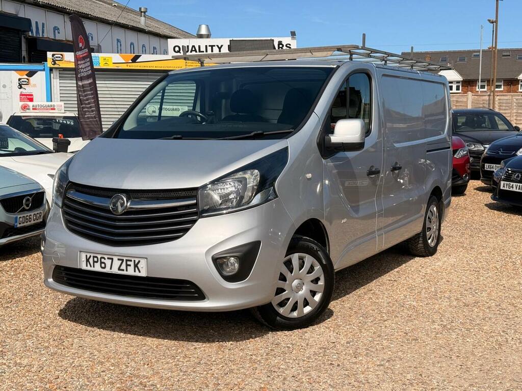 Vauxhall Vivaro Diesel KP67ZFK Silver #2