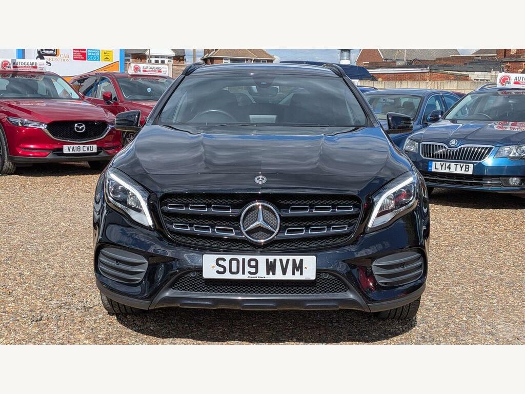 Mercedes-Benz GLA Class Petrol SO19WVM Black #3