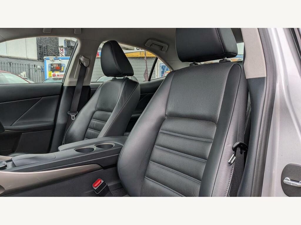 Lexus IS 300H Luxury Cvt Navigation #53