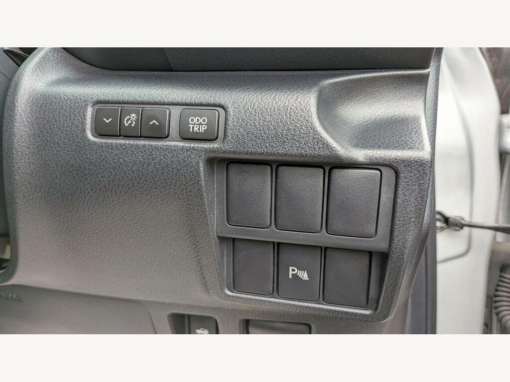 Lexus IS 300H Luxury Cvt Navigation #31