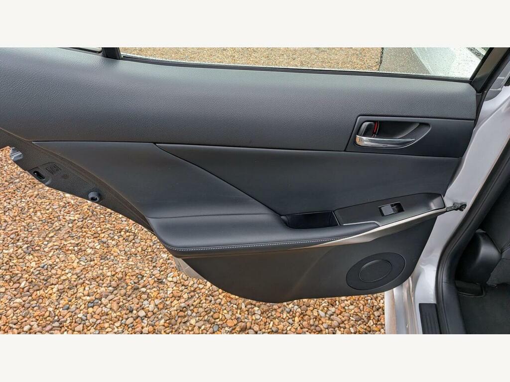 Lexus IS 300H Luxury Cvt Navigation #57