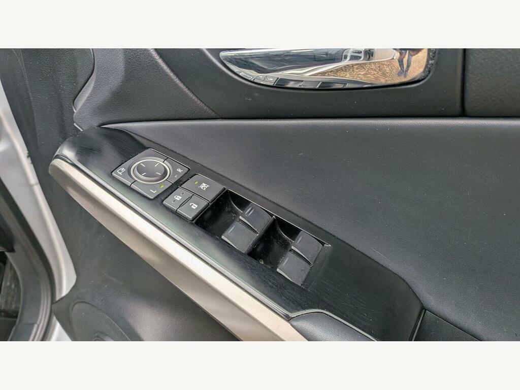 Lexus IS 300H Luxury Cvt Navigation #29