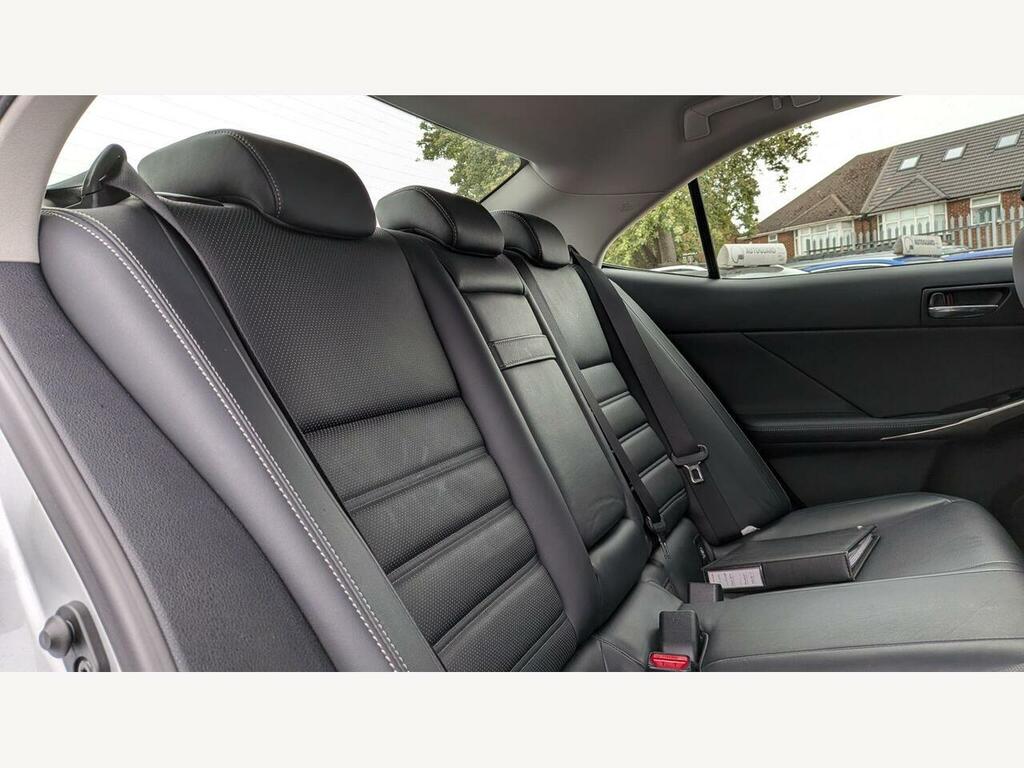 Lexus IS 300H Luxury Cvt Navigation #21