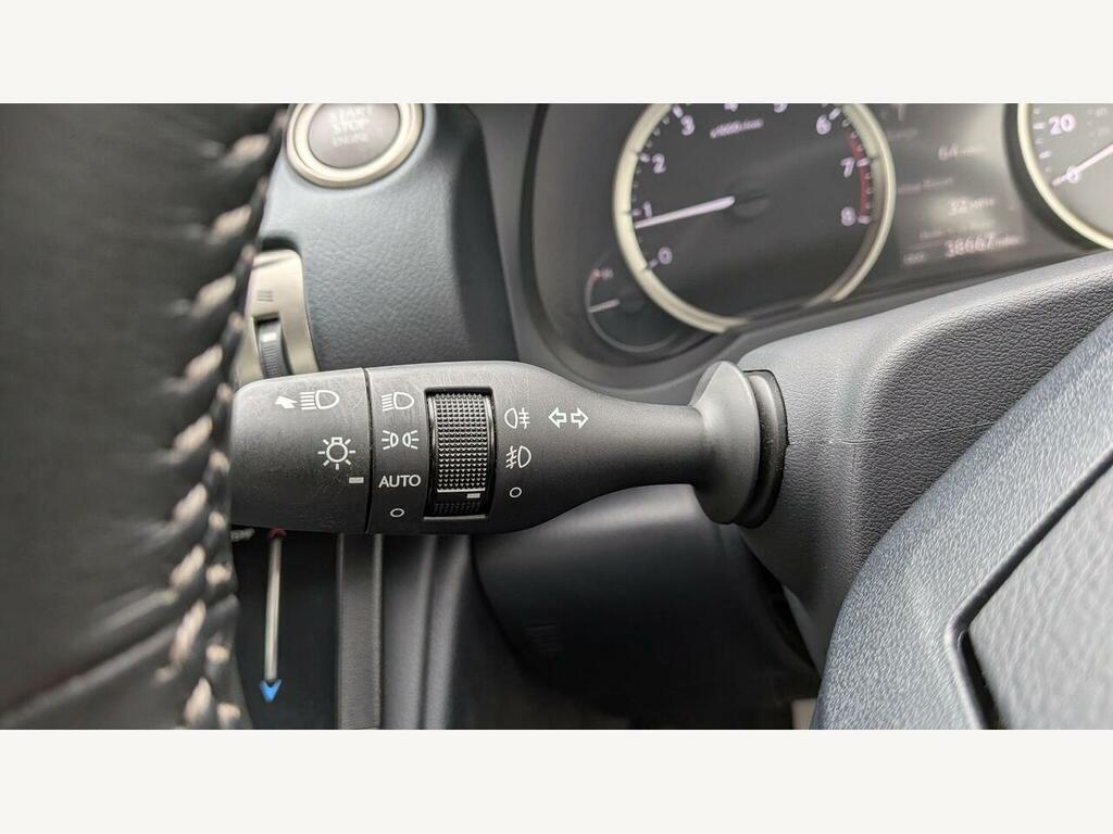 Lexus IS 300H Luxury Cvt Navigation #39