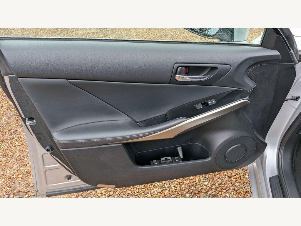 Lexus IS 300H Luxury Cvt Navigation #55