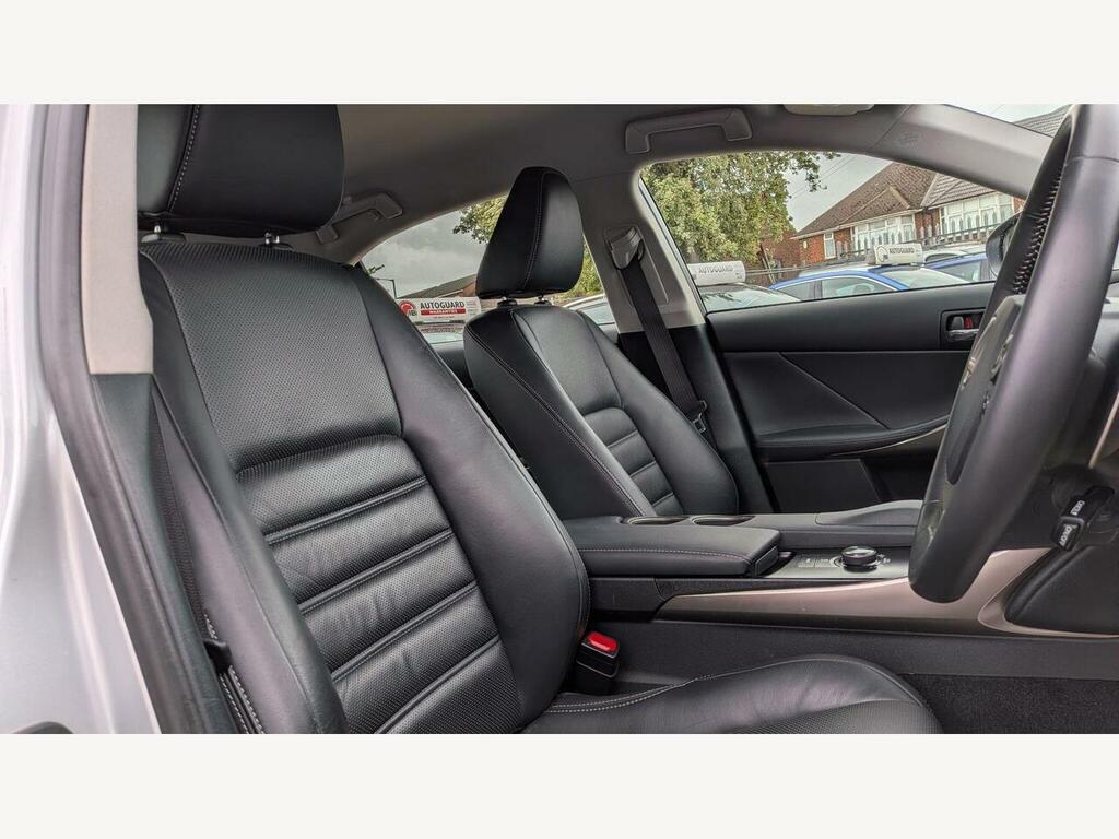 Lexus IS 300H Luxury Cvt Navigation #27