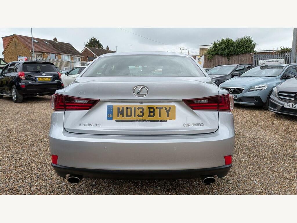 Lexus IS 300H Luxury Cvt Navigation #10