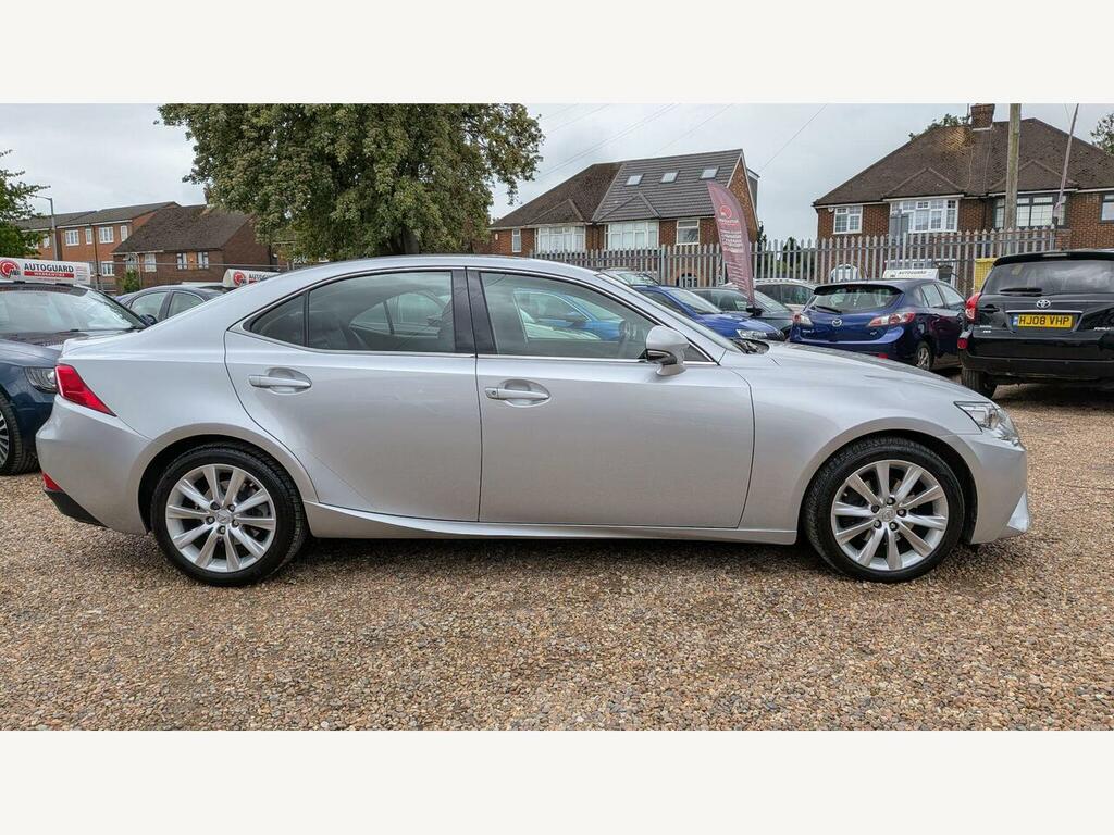 Lexus IS 300H Luxury Cvt Navigation #16