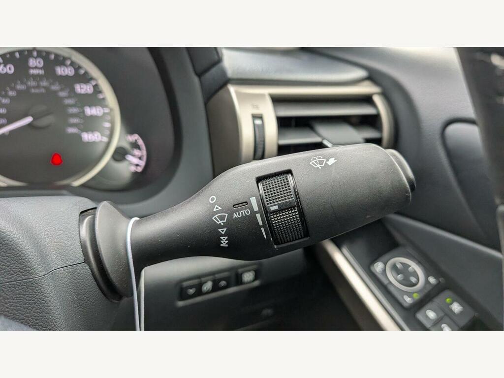 Lexus IS 300H Luxury Cvt Navigation #37