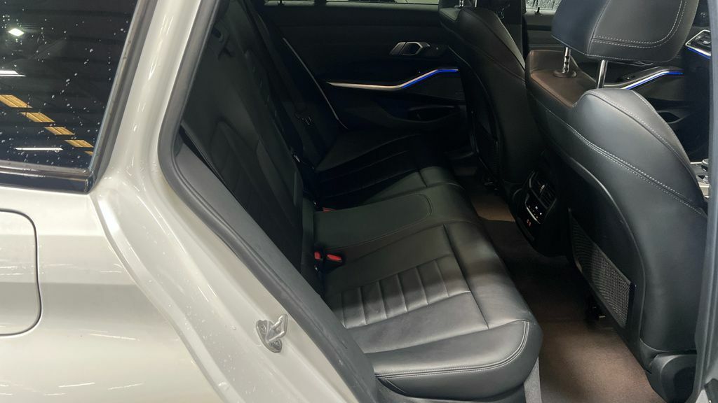 BMW 3 Series 320D Mht M Sport YD21RBP White #3