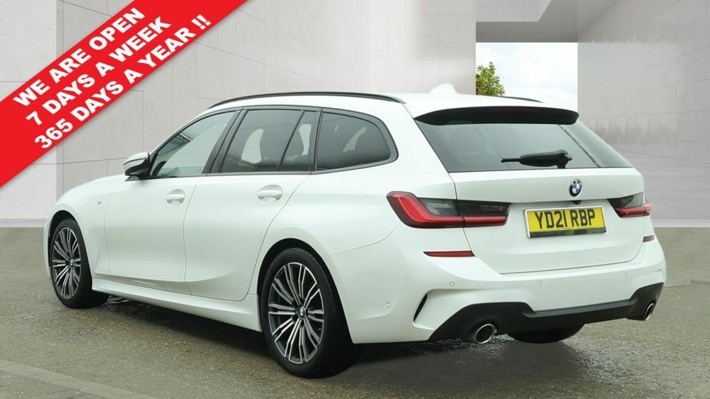 BMW 3 Series 320D Mht M Sport YD21RBP White #2