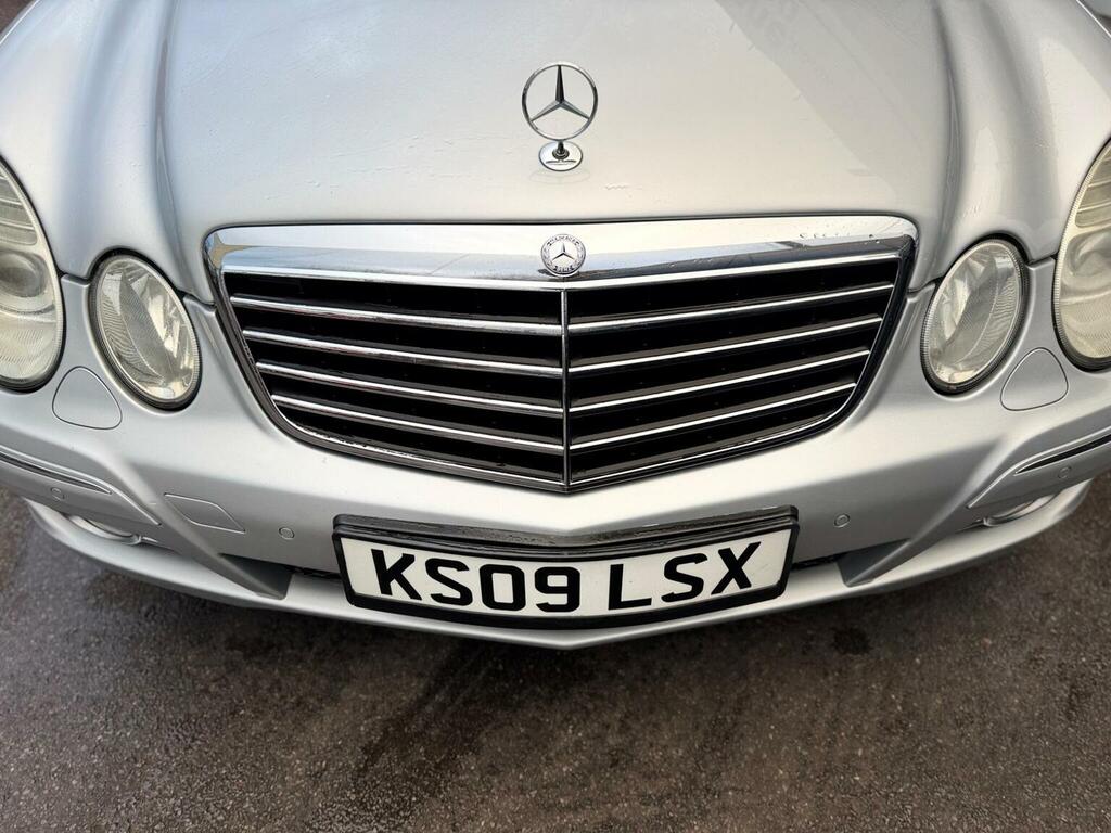 Mercedes-Benz E Class Saloon 3.0 E320 Cdi Avantgarde G-tronic 2009 KS09LSX Silver #3