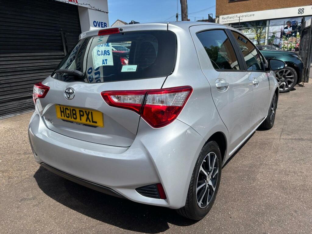 Toyota Yaris Hatchback 1.5 Vvt-i Icon Tech Euro 6 201818 HG18PXL Silver #6