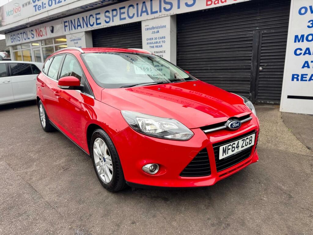 Ford Focus Estate 1.6 Tdci Titanium Navigator Euro 5 Ss MF64ZGB Red