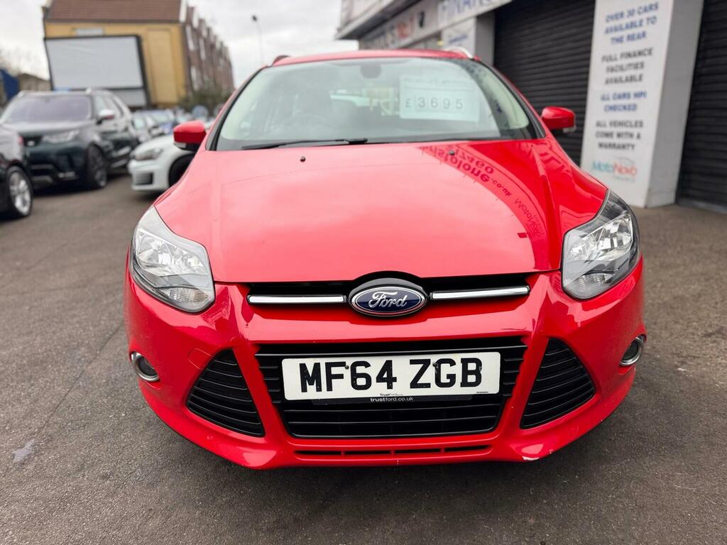 Ford Focus Estate 1.6 Tdci Titanium Navigator Euro 5 Ss MF64ZGB Red #3