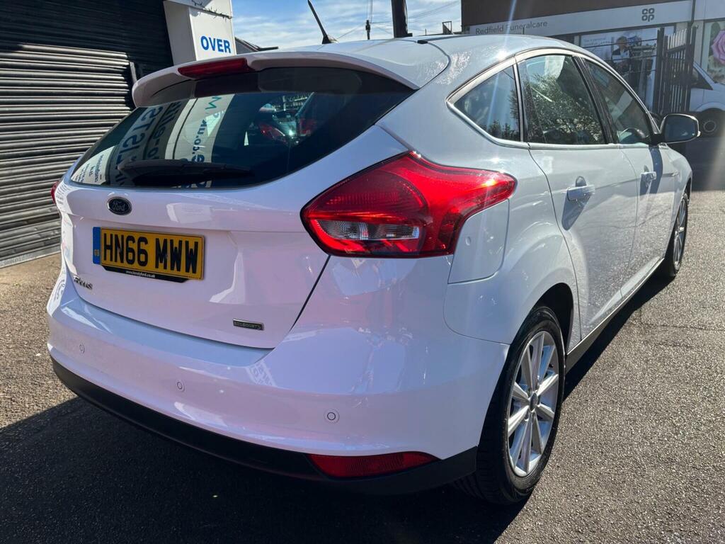 Ford Focus Hatchback 1.0T Ecoboost Titanium Euro 6 Ss HN66MWW White #6