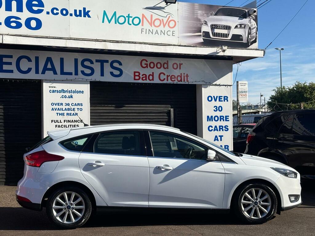 Ford Focus Hatchback 1.0T Ecoboost Titanium Euro 6 Ss HN66MWW White #2