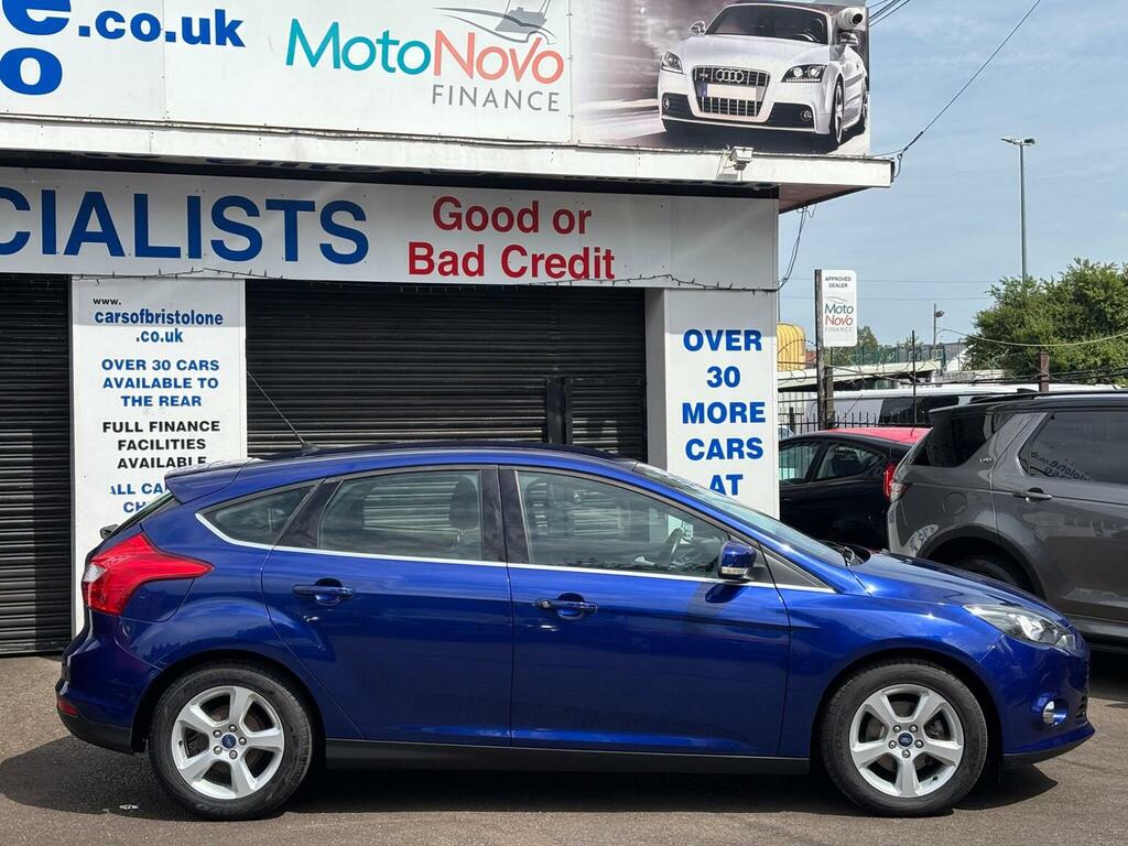 Ford Focus Hatchback 1.6 Zetec Navigator Powershift Euro 5 LS14RXV Blue #2