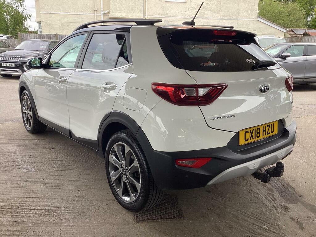 Kia Stonic Suv 1.6 Crdi First Edition Euro 6 Ss 2018 CX18HZU White #5
