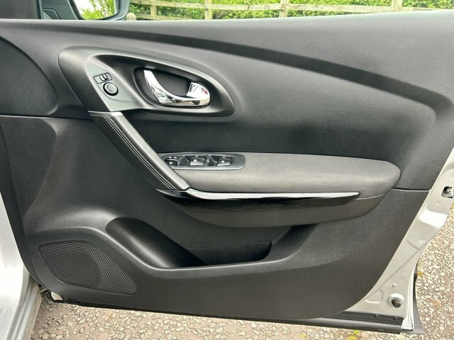 Renault Kadjar 1.6 Dynamique S Nav Dci 130 Bhp Black #24