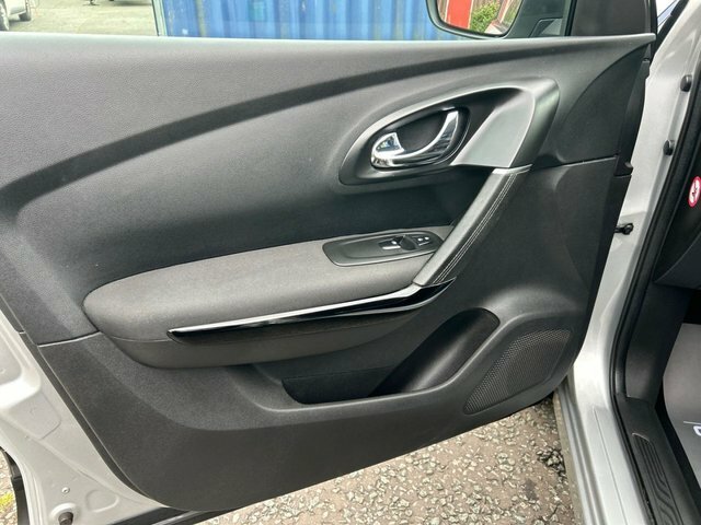 Renault Kadjar 1.6 Dynamique S Nav Dci 130 Bhp Black #26