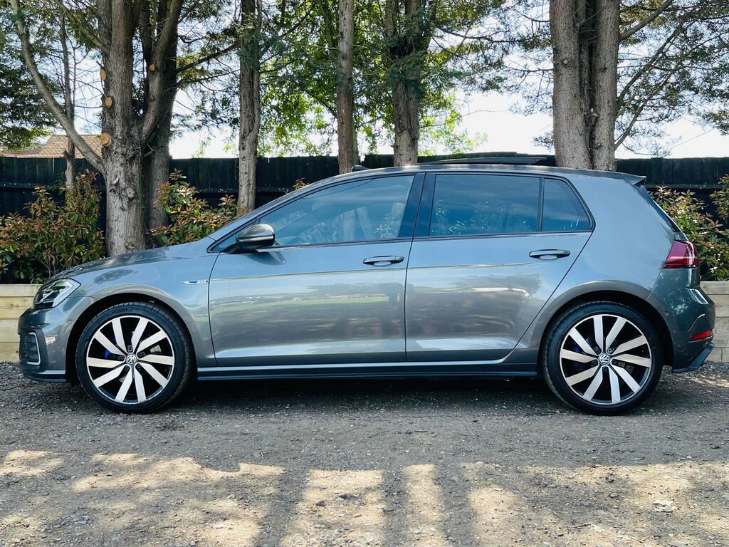 Volkswagen Golf Gte Advance #4