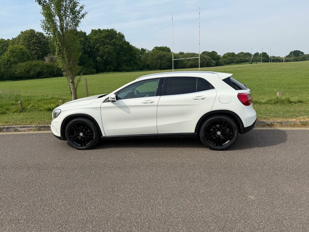 Mercedes-Benz GLA Class 2.1 Gla220 Cdi Se Premium Plus 4Matic BG14HXW White #5