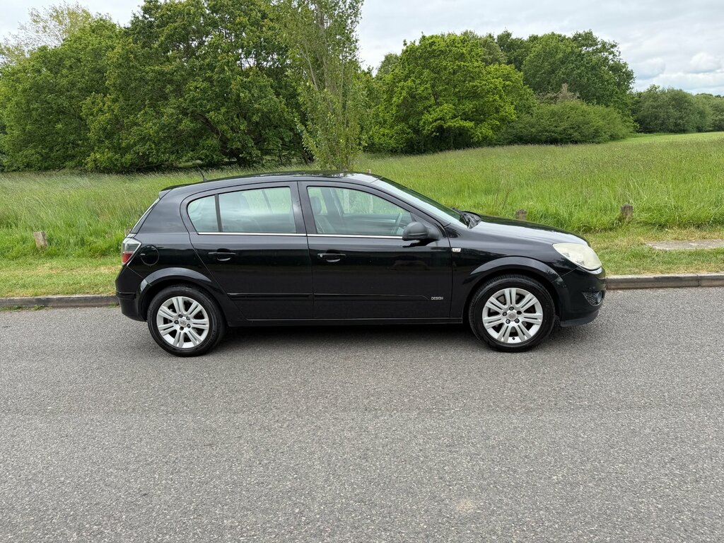 Vauxhall Astra 1.9 Cdti 16V Design WF58VSG Black #3