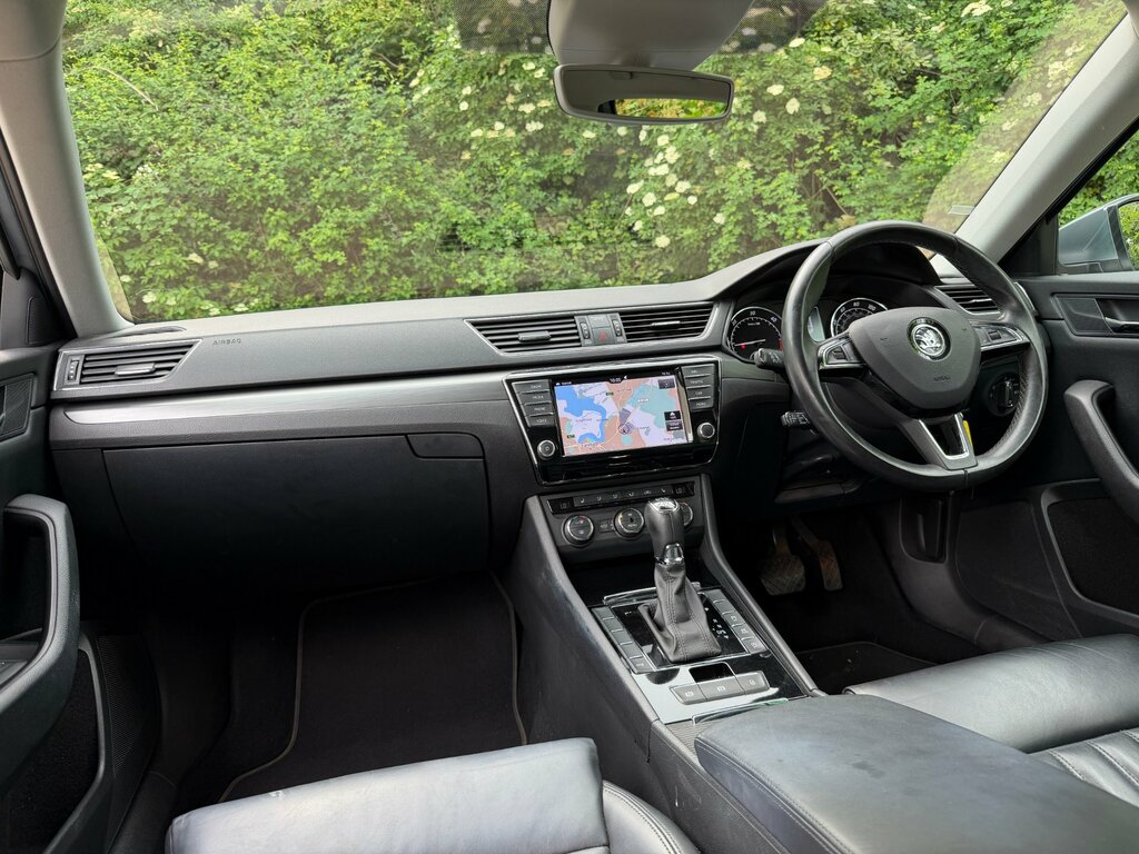 Skoda Superb 2.0 Tdi Se L Executive 4Wd Euro 6 DY16EKE Grey #6