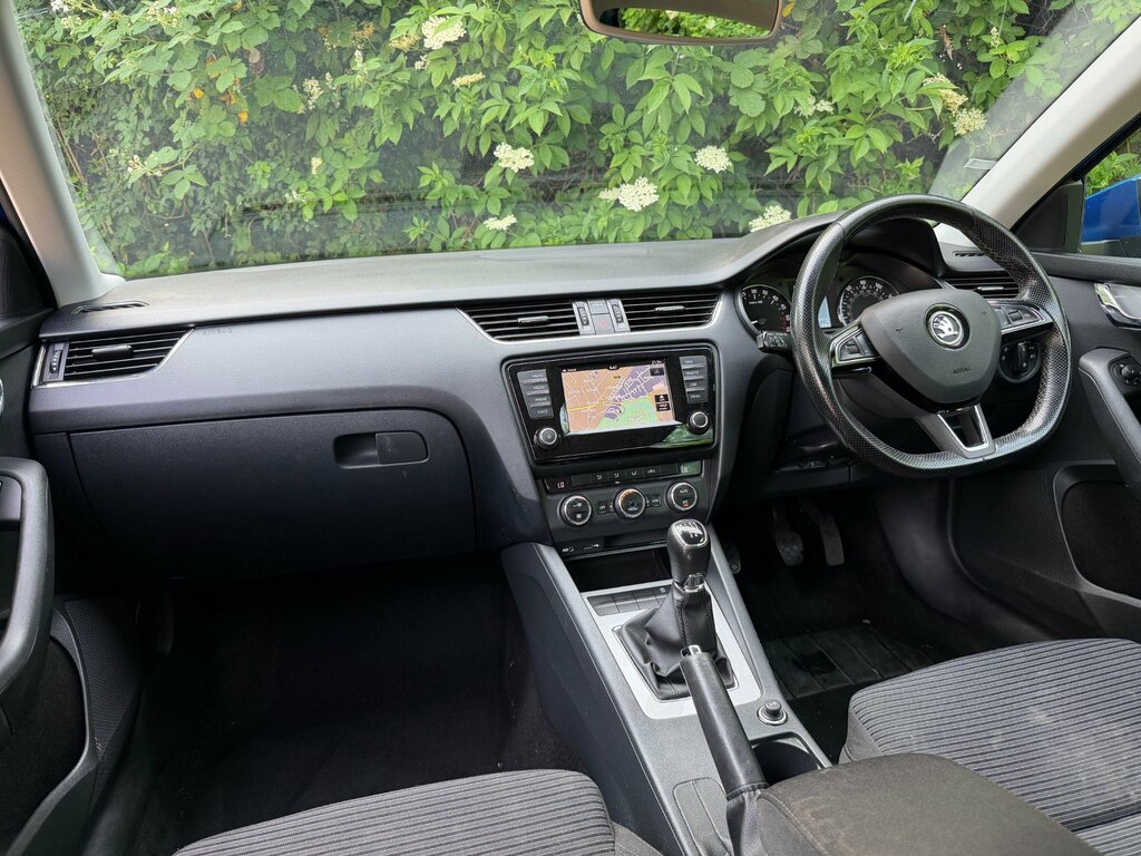 Skoda Octavia 1.6 Tdi Se Sport Euro 6 Blue #6