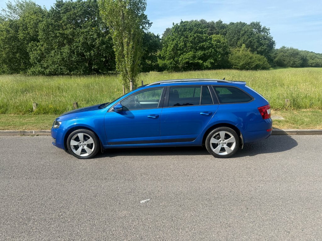 Skoda Octavia 1.6 Tdi Se Sport Euro 6 Blue #4