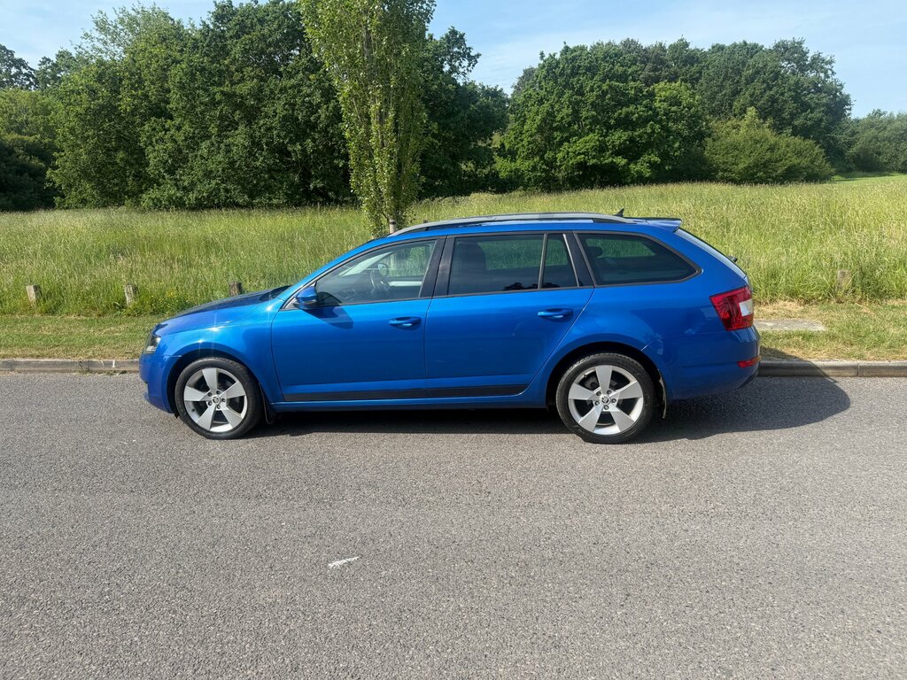 Skoda Octavia 1.6 Tdi Se Sport Euro 6 Blue #5
