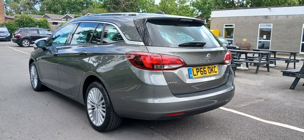 Vauxhall Astra Estate 1.6 Cdti Elite 2017 LP66OKC Grey #6