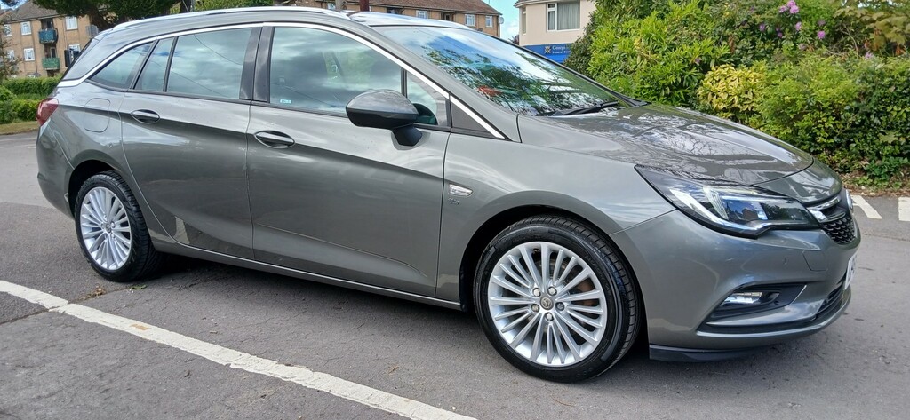 Vauxhall Astra Estate 1.6 Cdti Elite 2017 LP66OKC Grey #2