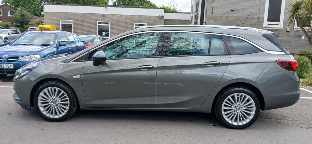Vauxhall Astra Estate 1.6 Cdti Elite 2017 LP66OKC Grey #5