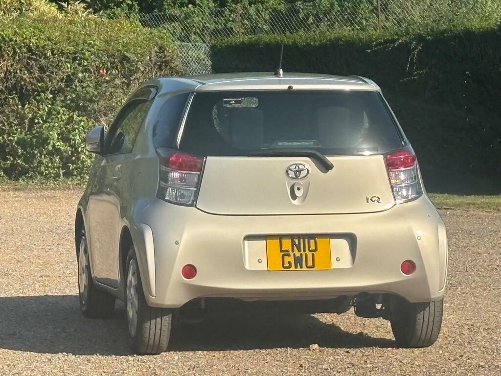 Toyota IQ 1.33 Air Con Carplay Gold #4