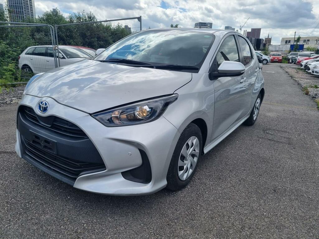 Toyota Yaris 1.5 Hybrid Sat. Nav Ulez CY15CFZ Silver #4