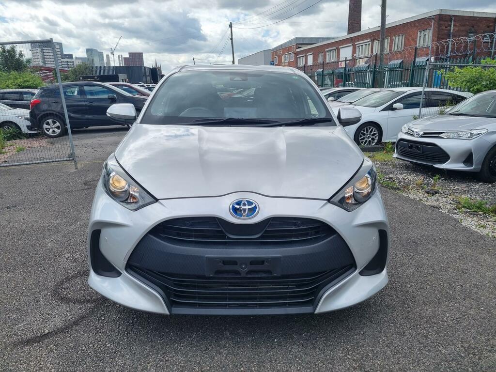 Toyota Yaris 1.5 Hybrid Sat. Nav Ulez CY15CFZ Silver #3