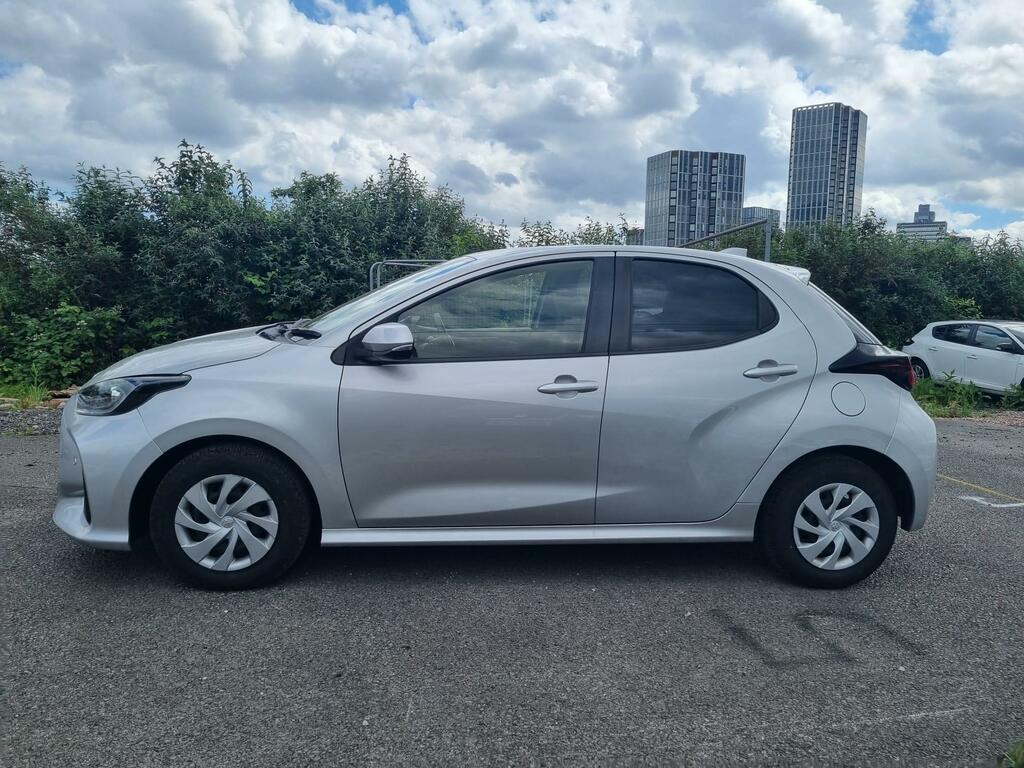 Toyota Yaris 1.5 Hybrid Sat. Nav Ulez Silver