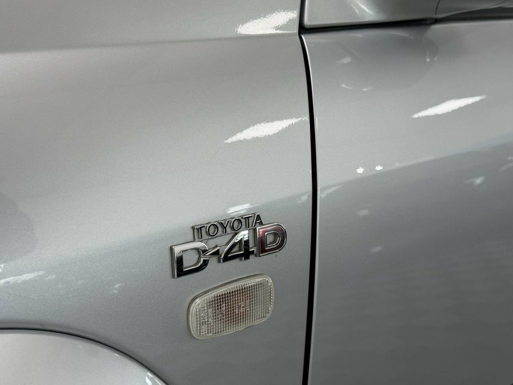 Toyota Land Cruiser 3.0 D-4d Invincible 171 Bhp Silver #19