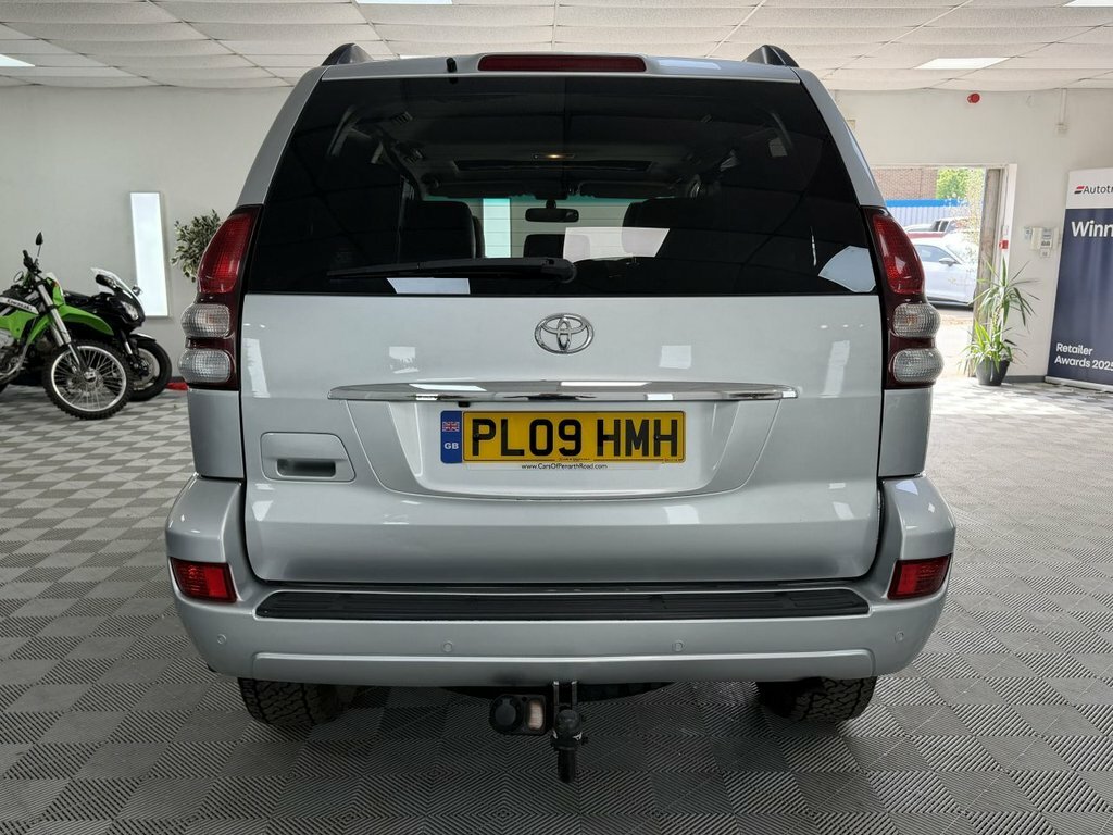Toyota Land Cruiser 3.0 D-4d Invincible 171 Bhp Silver #9