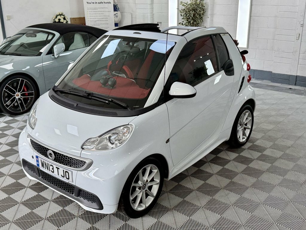 Smart Fortwo Cabrio 2013 1.0 Mhd Passion Cabriolet Softtouc White #6