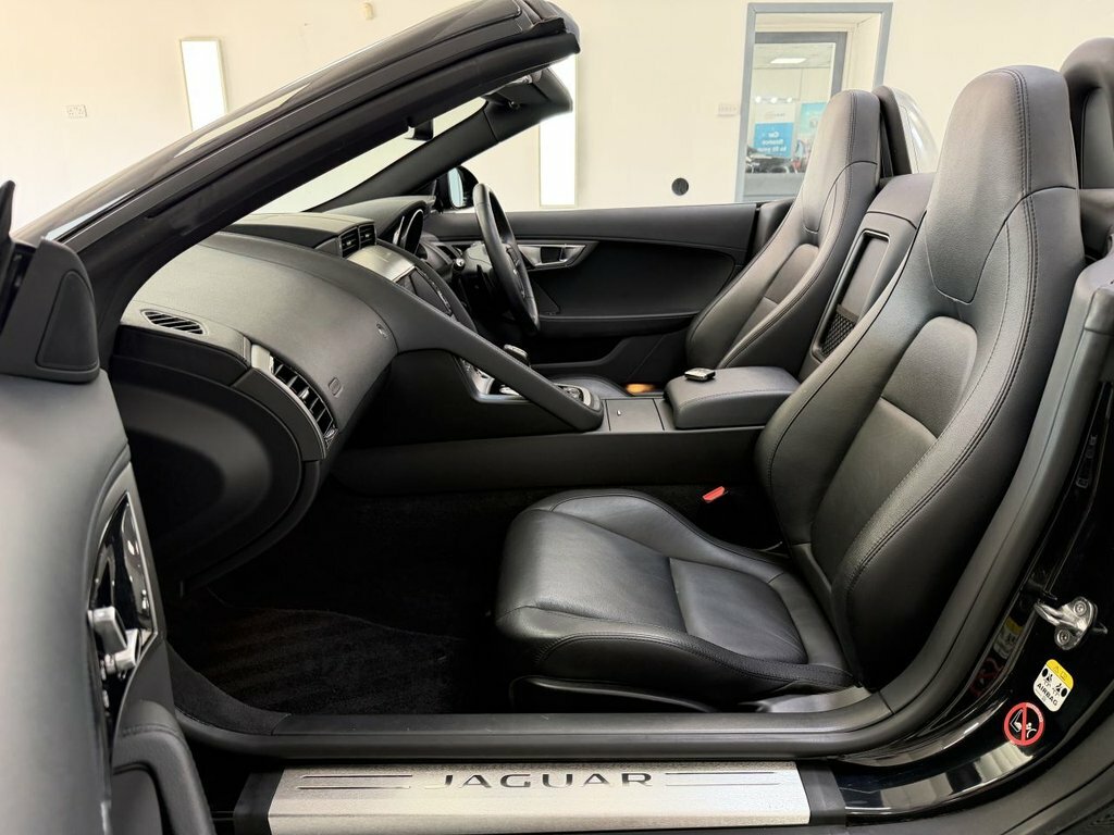 Jaguar F-Type 2014 3.0 V6 Convertible Euro 5 S Black #2